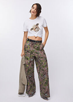 Beyaz Taşlı Arı  Baskı Kısa Kol T-Shirt ürünü görüntülemek için tıklayınız