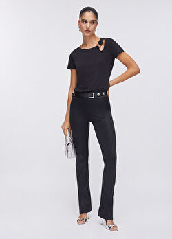 Siyah Kısa Kollu T-Shirt ürünü görüntülemek için tıklayınız