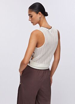 Desenli Bisiklet Yaka Ajur Örme Bluz ürünü görüntülemek için tıklayınız