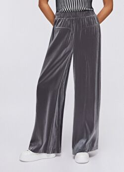 Gri Saten Pantolon ürünü görüntülemek için tıklayınız
