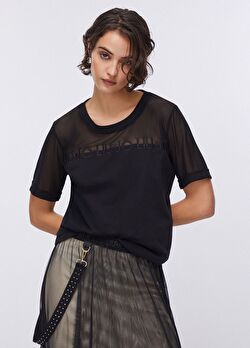 Siyah Tüllü Kısa Kol T-Shirt ürünü görüntülemek için tıklayınız