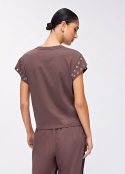 Kahverengi Kuşgözlü Kısa Kol T-Shirt ürünü görüntülemek için tıklayınız