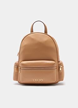 Bej Deri Orta Boy Sırt Çantası ürünü görüntülemek için tıklayınız