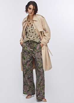 Haki Yeşil Tüllü Bluz ürünü görüntülemek için tıklayınız