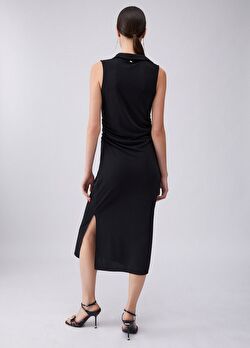 Siyah Taşlı Polo Yaka Jarse Elbise ürünü görüntülemek için tıklayınız