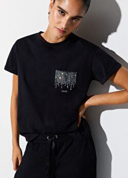 Siyah Taş İşleme Cepli Kısa Kollu T-Shirt ürünü görüntülemek için tıklayınız