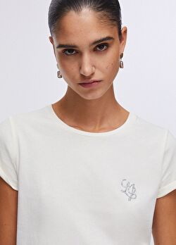 Beyaz Kısa Kollu T-Shirt ürünü görüntülemek için tıklayınız