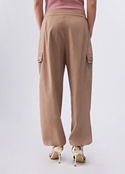 Bej Uzun Pantolon ürünü görüntülemek için tıklayınız