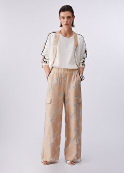 Organza Jakarlı Yan Cepli Pantolon ürünü görüntülemek için tıklayınız