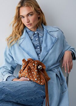 Taba Süet Troklu Büzgülü Küçük Boy Hobo Çanta ürünü görüntülemek için tıklayınız