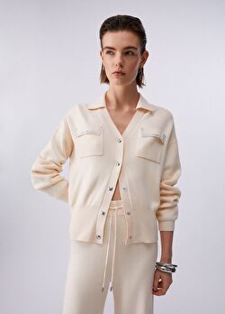 Açık Sarı Açık Yaka Örme Üst ürünü görüntülemek için tıklayınız