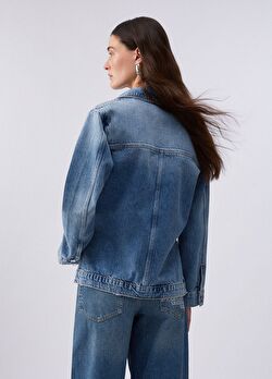 Mavi Yeni Oversize Denim Ceket ürünü görüntülemek için tıklayınız