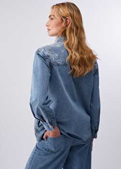 Mavi Işlemeli Denim Gömlek Ceket ürünü görüntülemek için tıklayınız