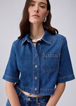 Koyu Mavi Kısa Kollu Tencel Denim Gömlek ürünü görüntülemek için tıklayınız