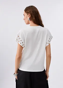 Beyaz Kısa Kollu Moda Tişört ürünü görüntülemek için tıklayınız