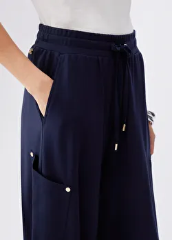 Lacivert Jersey Uzun Pantolon ürünü görüntülemek için tıklayınız