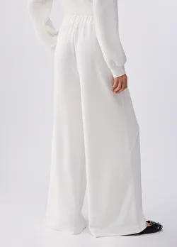 Beyaz Jersey Uzun Pantolon ürünü görüntülemek için tıklayınız