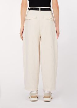 Beyaz Uzun Pantolon ürünü görüntülemek için tıklayınız