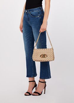 Bej Orta Boy Çapraz Çanta ürünü görüntülemek için tıklayınız