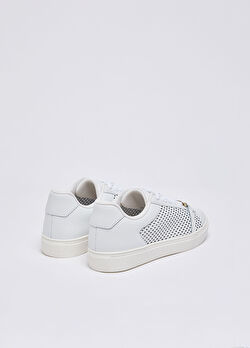 Beyaz Deri Perforaj Sneaker ürünü görüntülemek için tıklayınız