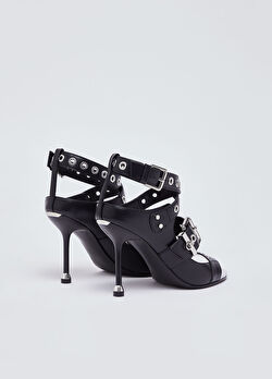 Siyah Deri Sandalet ürünü görüntülemek için tıklayınız