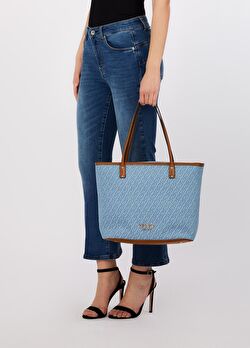 Soluk Mavi Orta Boy Tote Çanta ürünü görüntülemek için tıklayınız