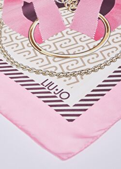 Şeftali Kurdele Detaylı Fular ürünü görüntülemek için tıklayınız