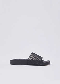 Monogram Logolu Sandalet ürünü görüntülemek için tıklayınız