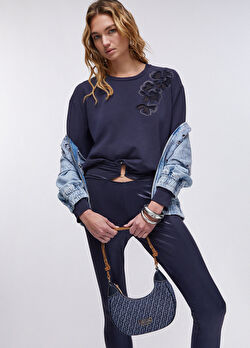 Çiçek İşlemeli Sweatshirt ürünü görüntülemek için tıklayınız