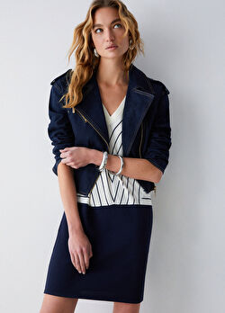 Beyaz / Mavi Triko Elbise ürünü görüntülemek için tıklayınız