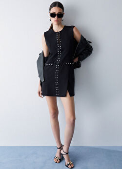 Zımba Detaylı Kısa Elbise ürünü görüntülemek için tıklayınız