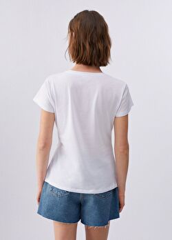 Beyaz Kısa Kollu Moda Tişört ürünü görüntülemek için tıklayınız