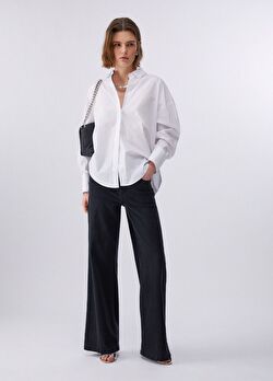 Beyaz Uzun Kollu Gömlek ürünü görüntülemek için tıklayınız