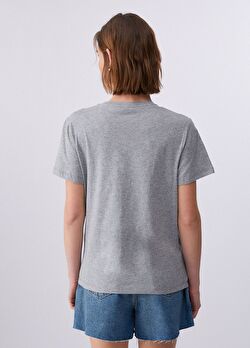 Gri Kısa Kollu Moda Tişört ürünü görüntülemek için tıklayınız