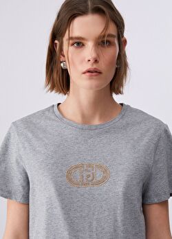 Gri Kısa Kollu Moda Tişört ürünü görüntülemek için tıklayınız