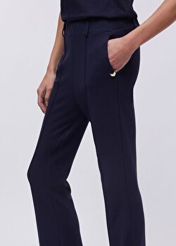 Lacivert Flare Jersey Pantolon ürünü görüntülemek için tıklayınız