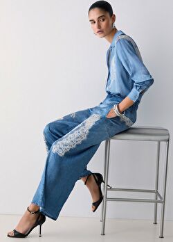 Mavi Dijital Baskılı Flare Pantolon ürünü görüntülemek için tıklayınız