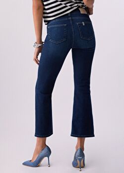 Yüksek Bel Bootcut Jean ürünü görüntülemek için tıklayınız