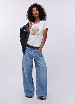 Beyaz Kısa Kollu Moda Tişört ürünü görüntülemek için tıklayınız