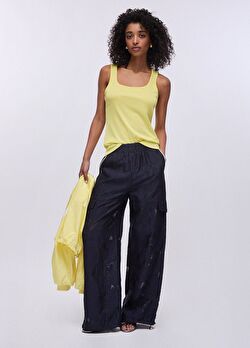 Sarı Kısa Kollu Moda Tişört ürünü görüntülemek için tıklayınız