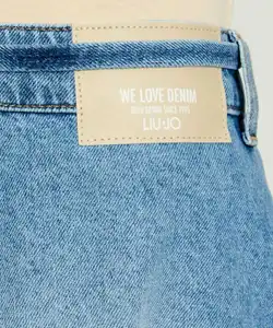 Yamalı Denim Mini Etek ürünü görüntülemek için tıklayınız
