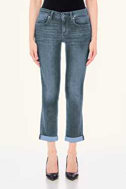 Cropped Jean ürünü görüntülemek için tıklayınız