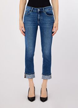 Taş İşlemeli Paça Detaylı Skinny Jean Pantolon ürünü görüntülemek için tıklayınız