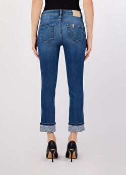 Taş İşlemeli Paça Detaylı Skinny Jean Pantolon ürünü görüntülemek için tıklayınız