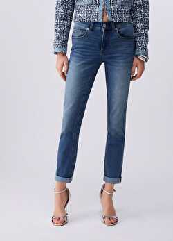Mavi Katlamalı Paça Skinny Jean ürünü görüntülemek için tıklayınız