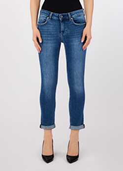 Koyu Mavi Katlamalı Paça Skinny Jean ürünü görüntülemek için tıklayınız