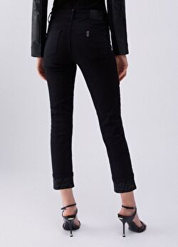 Taş Paça Detaylı Skinny Jean ürünü görüntülemek için tıklayınız
