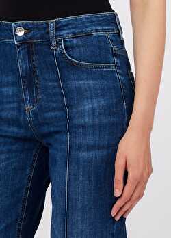 Dikiş Detaylı Straight Fit Jean Pantolon ürünü görüntülemek için tıklayınız