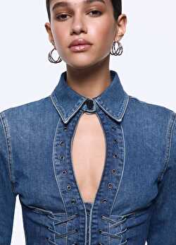 Bağcık Detaylı Denim Gömlek ürünü görüntülemek için tıklayınız