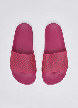 Monogram Logolu Sandalet ürünü görüntülemek için tıklayınız